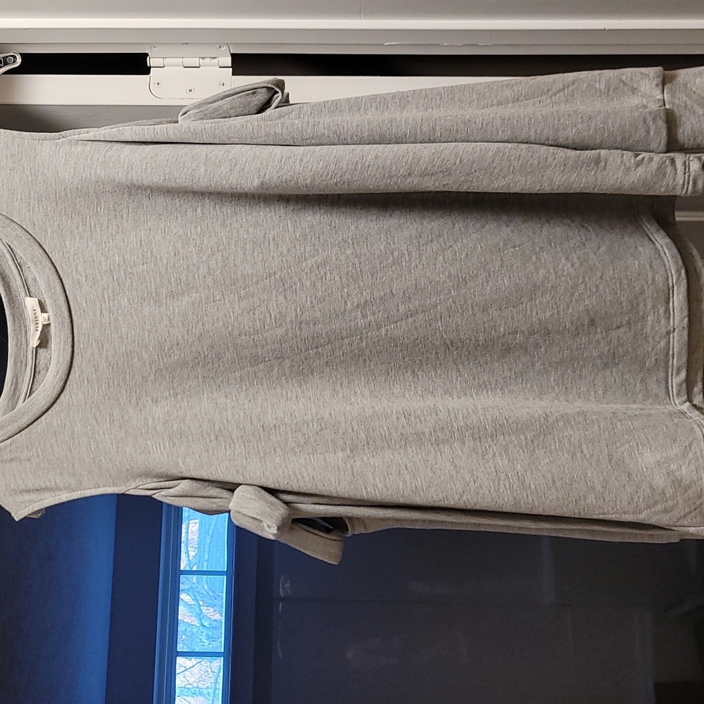 Pleione Large Gray Cold-shoulder Top